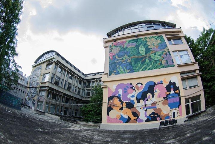 オルタナティブ ブカレストのウォーキング ツアー - モーニング ストリート アート ツアー