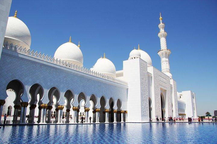Tour privado de Abu Dhabi desde hoteles de Dubai (debe realizar un examen médico para COVID19)