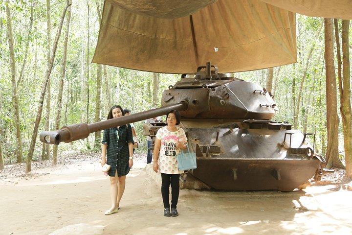 Tour della zona smilitarizzata da Hue
