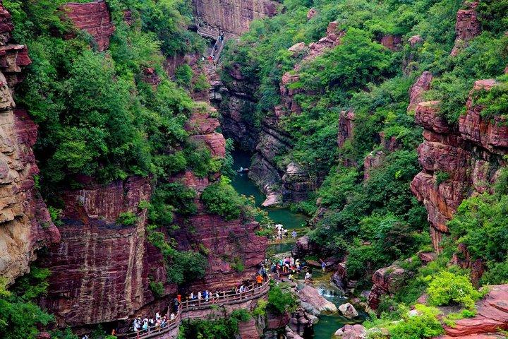 Excursion d’une journée privée à Xi’an dans le géoparc de la montagne Yuntai dans le Henan en train à grande vitesse