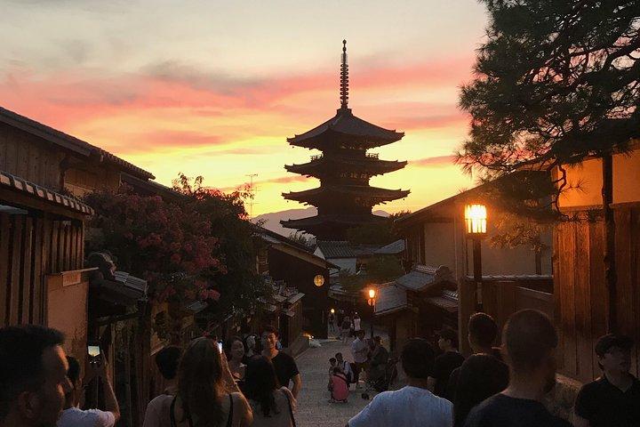 Kyoto Private Custom Tour med lokal ekspertguide + Hotel afhentning