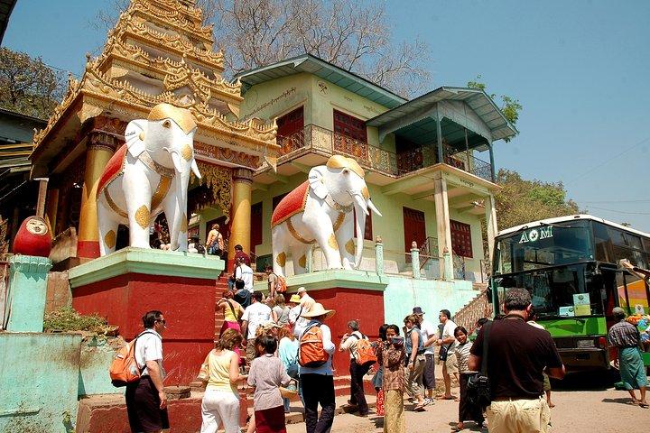 Private Day Adventure Trip naar Mt. Popa uit Bagan
