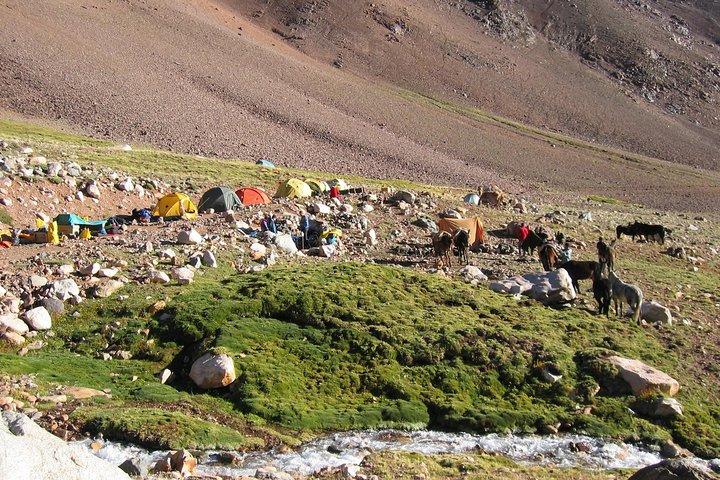 Trekking to Turquoise Creek Barreal