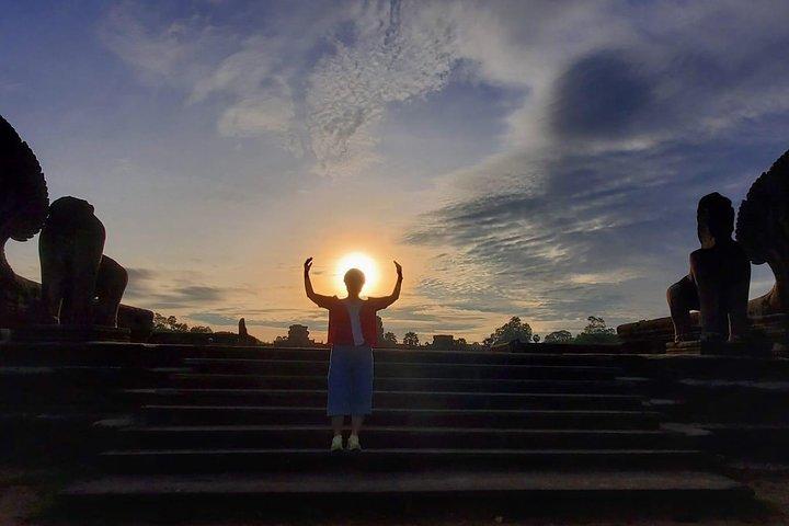 2-Day Private tour: Discover Angkor temples with sunrise