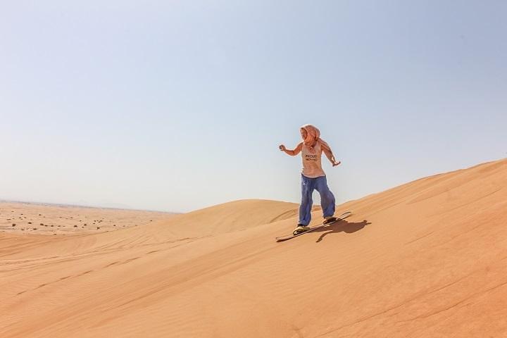 Premium Sundowner Red Dunes & Kamelsafari mit BBQ Dinner