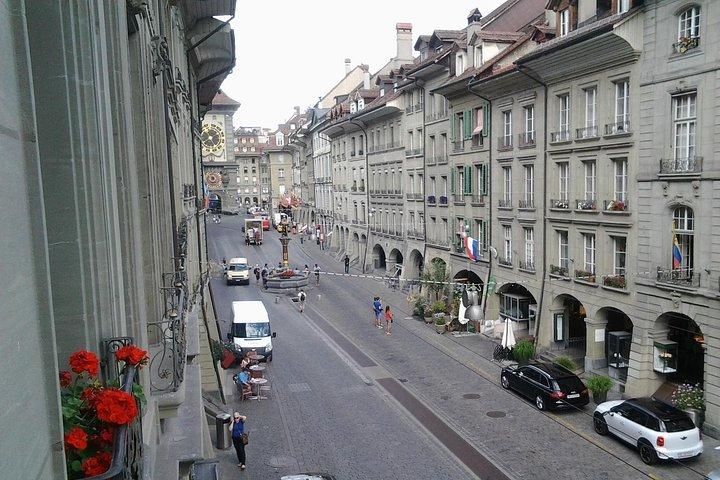 ベルン市内観光：スイス首都プライベートウォーキング半日ツアー