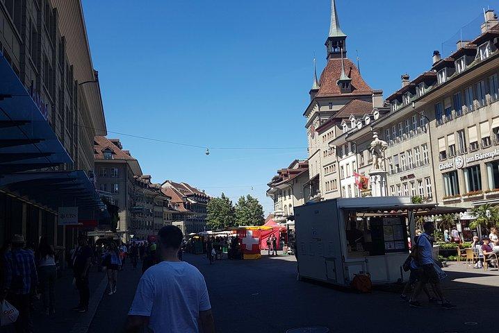 ベルン市内観光：スイス首都プライベートウォーキング半日ツアー