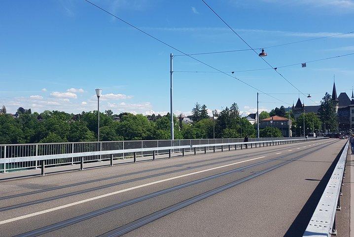 ベルン市内観光：スイス首都プライベートウォーキング半日ツアー