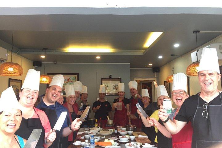 市場経験のあるハノイのベトナム料理教室