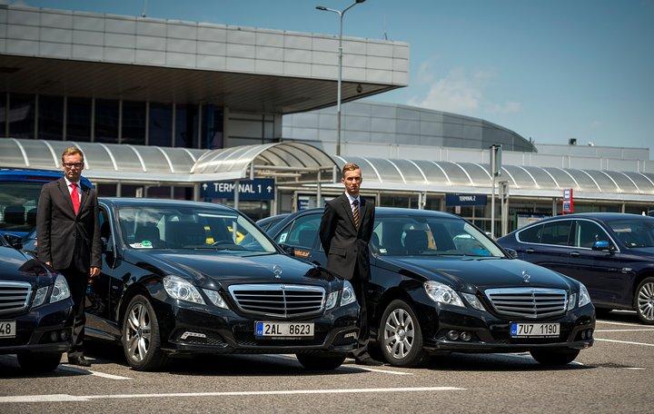 Privat avgångstransfer till Prags flygplats