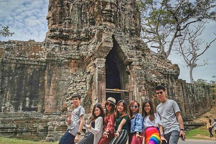 Lille gruppe: Angkor Wat-tur med solnedgang