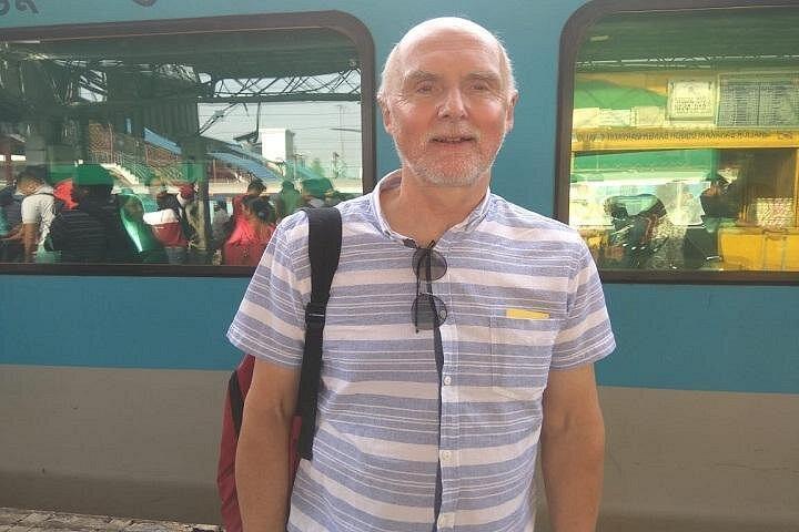 デリー発タージマハル日帰りツアー（特急列車利用、5つ星の食事付き）