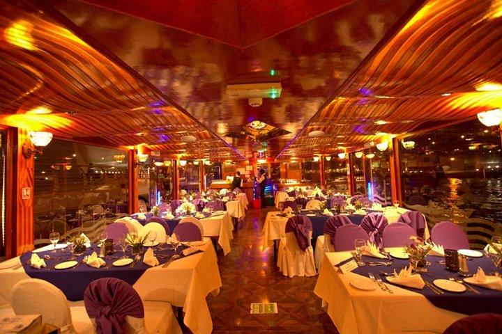Cena in dhow Cruise Creek