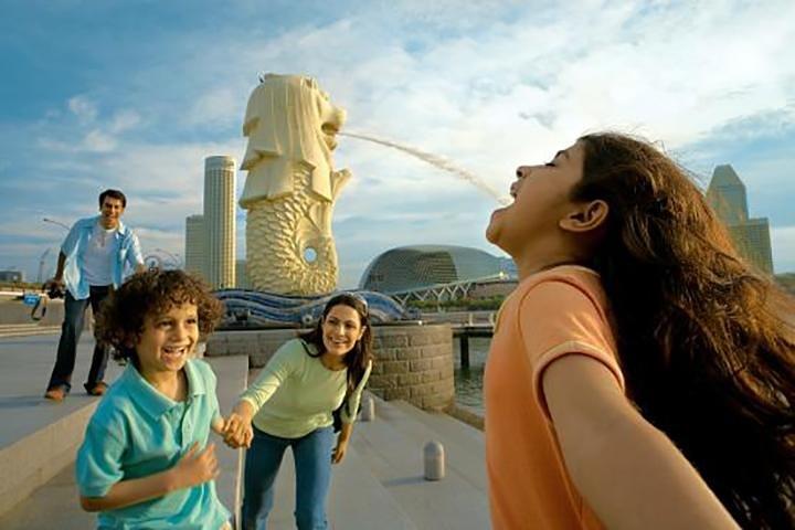 4-timers Singapore Chauffeured City Tour