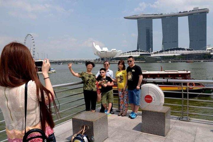 4-timers Singapore Chauffeured City Tour