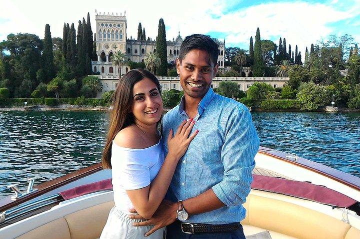 Private boat tour to Isola del Garda and surroundings.
