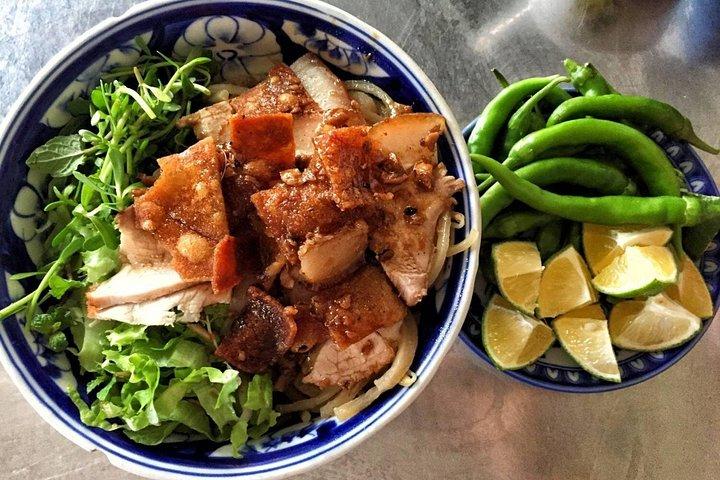 夕食の旅 ホイアンの旧市街 専門ガイド付き