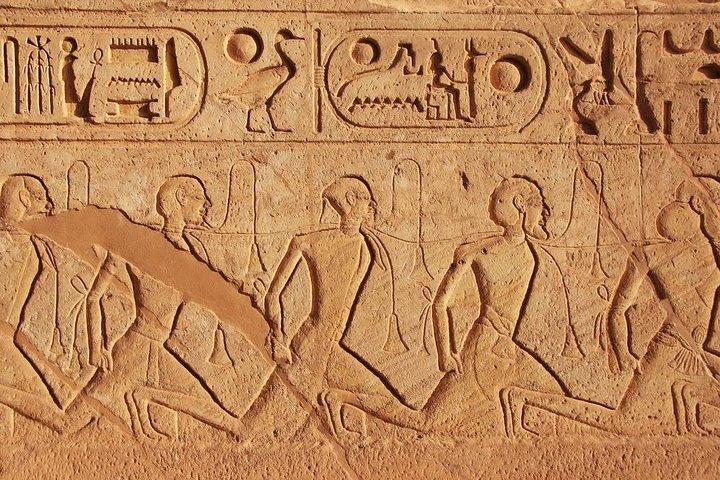Abu Simbel vôo e excursão de Aswan