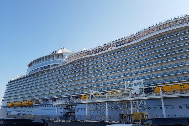 Privat transfer Civitavecchia Port till Rom eller FCO Luxury Vehicle