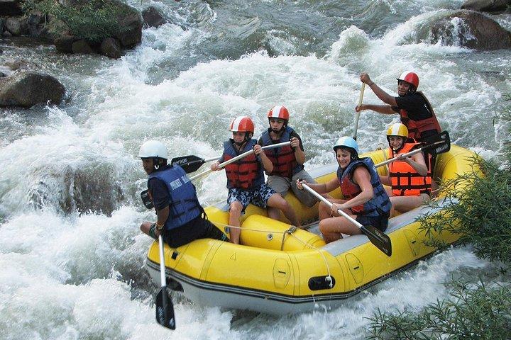 Rafting en rápidos y tour de aventura en bicicleta todoterreno en Phang Nga
