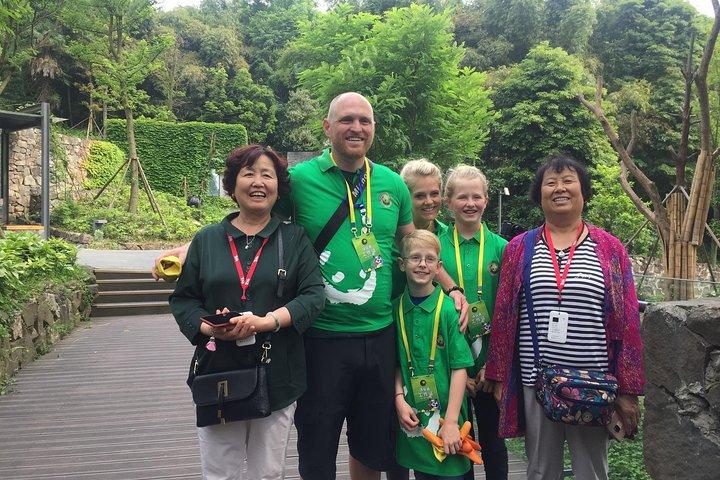 Private Day Tour: Dujiangyan Panda Base and Irrigation Project