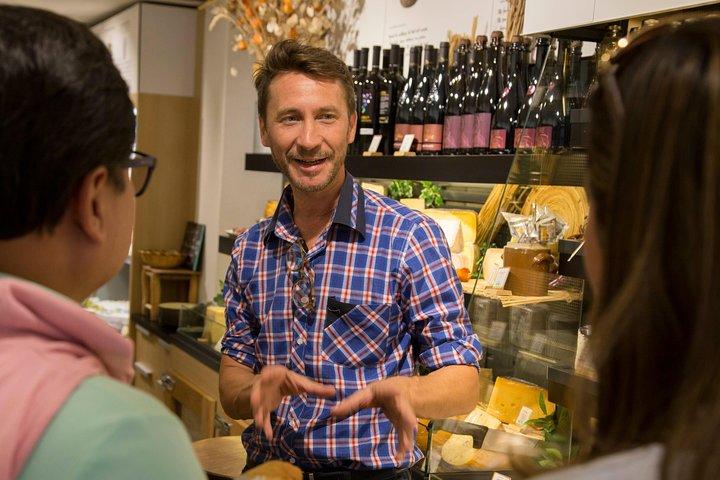Kaas- en wijnproeverij in het Quartier Latin met chef-kok Alex