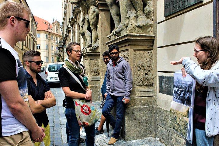 Tour storico delle prigioni, dei sotterranei medievali e del centro storico di Praga