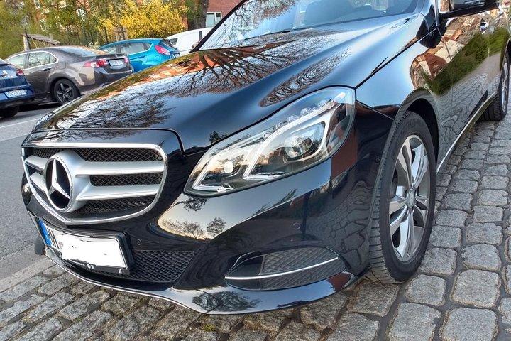 プライベート送迎出発：パレルモのホテルからパレルモアパートまで