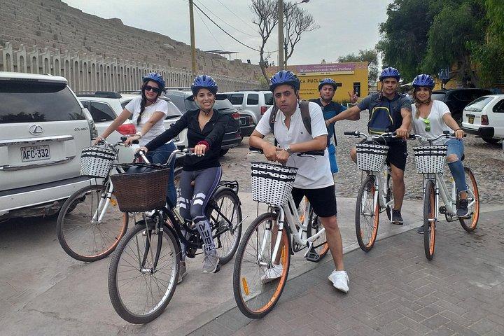 ミラフローレスとサン・イシドロのリマ・アーバン・バイクツアー