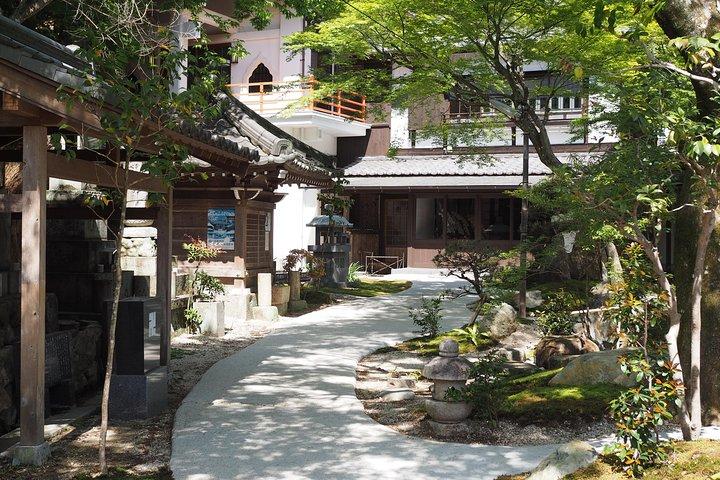 Kimono e cerimonia del tè a Miyajima