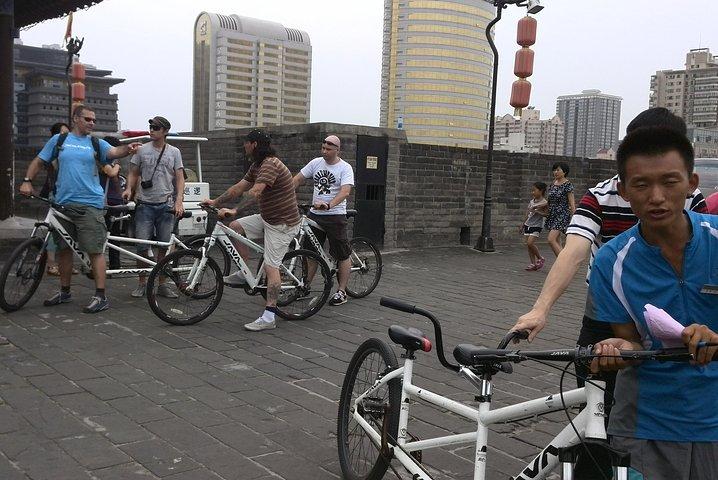 Essenz von Xi'an Terrakotta Warriors Tour: Top 3 Dinge, die man an einem Tag tun kann