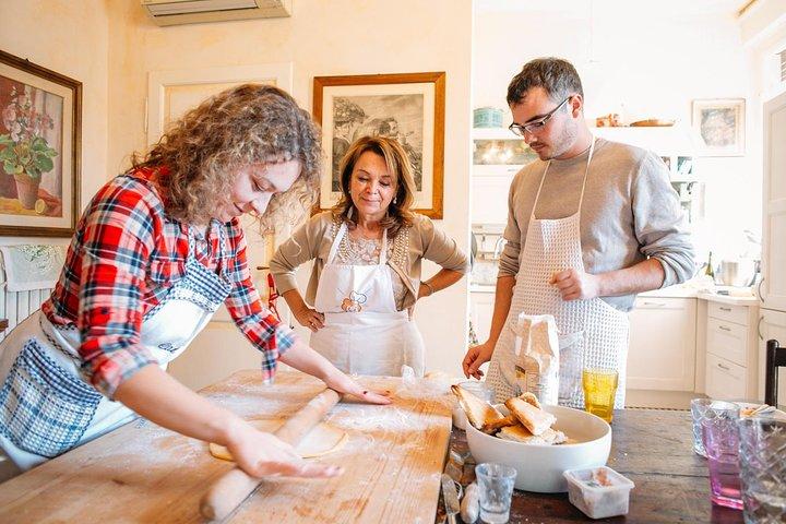 Cesarine: clase de pasta y tiramisú en grupos pequeños en Módena