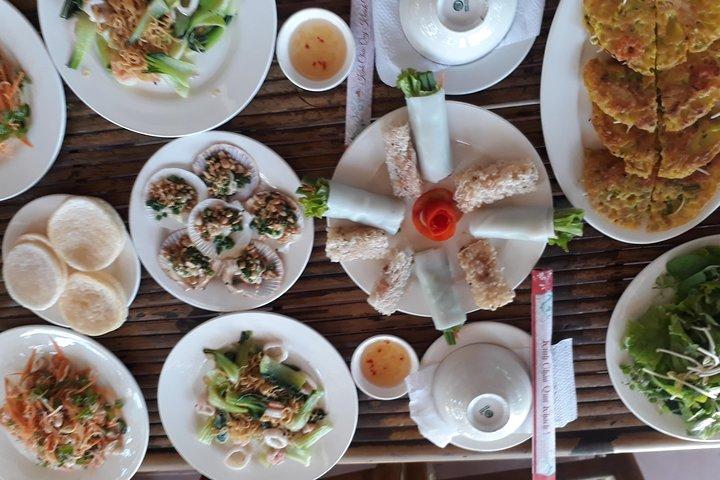Hoi An Eco Tour Cooking Class & Fishing (mercado local, barco de cesta, aprender a cozinhar)