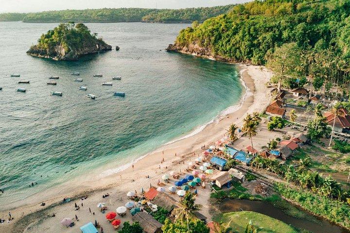 Diviértete 1 día en Nusa Penida: snorkeling, kelingking y playa rota con almuerzo incluido