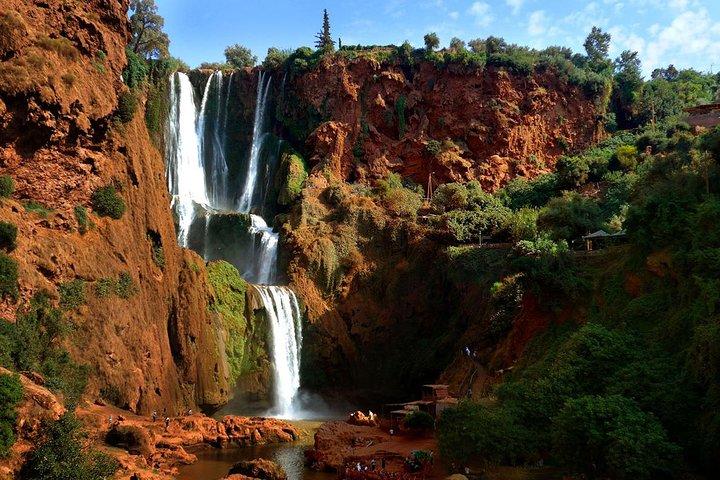 Excursion privée d'une journée de Marrakech aux cascades d'Ouzoud avec déjeuner