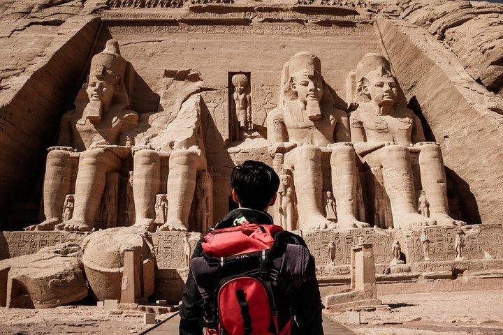Volo e tour del tempio di Abu Simbel da Assuan