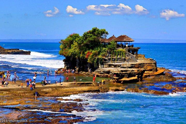 Bali halvdags TANAH LOT SOLNEDGANG, Taman Ayun-templet med middag