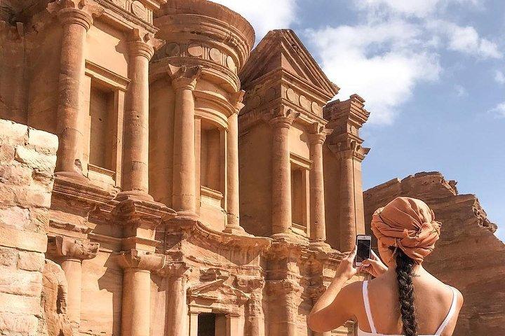 Traslado privado desde el aeropuerto de Amman a Petra