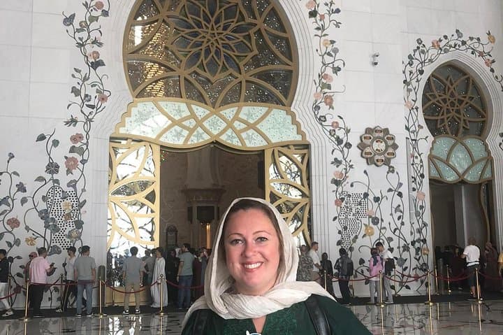 Abu Dhabi Sightseeing with Sheikh Zayed Grand Mosque & Louvre Abu Dhabi Private