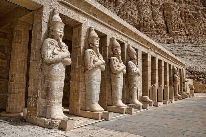 Explore Luxor: West & East Banks Plus Hot Air Balloon Ride