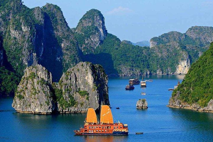 Halong Bay-turné 2 dagar / 1 natt på Stellar kryssning {New 4 star Cruise}.