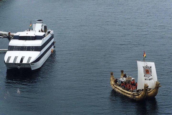 Titicaca Meer en Sun Island Catamarancruise per nacht vanuit Puno