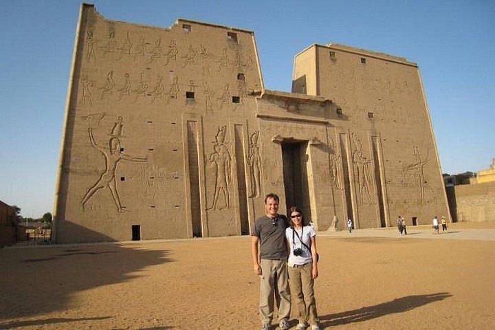 Overnight Trip to Aswan From Luxor Visiting Abu Simbel Temple
