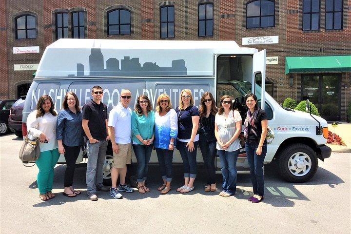 Sabor de Nashville Food & Sightseeing Tour