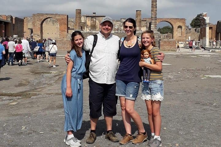 Shore Excursion Tour for Kids from Naples to Pompeii and Amalfi Coast