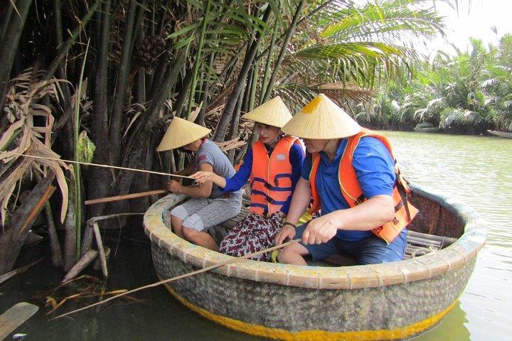Tour della classe Hoi An Basket Boat & Cooking ((mercato locale, canottaggio, granchio da pesca)