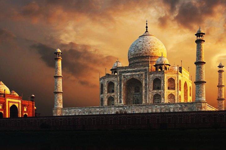 Sunset Taj Mahal Tour from Mehtab Bagh