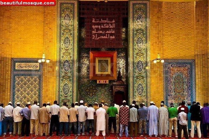 Tour privato di Halal Sintra con pranzo per musulmani e biglietti per Pena