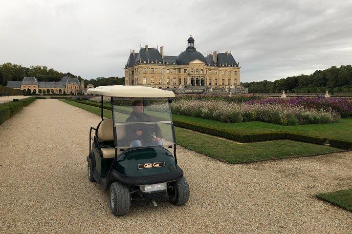 VAUX-LE-VICOMTE-プライベート日帰り旅行（パリのホテルでの送迎）