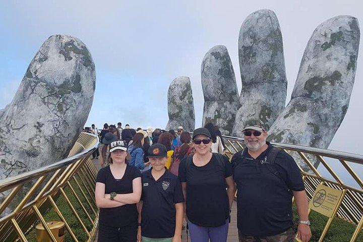 GOLDEN BRIDGE, BA NA HILL, via CABLE CAR de HOTELS en la ciudad de HUE (tour privado)